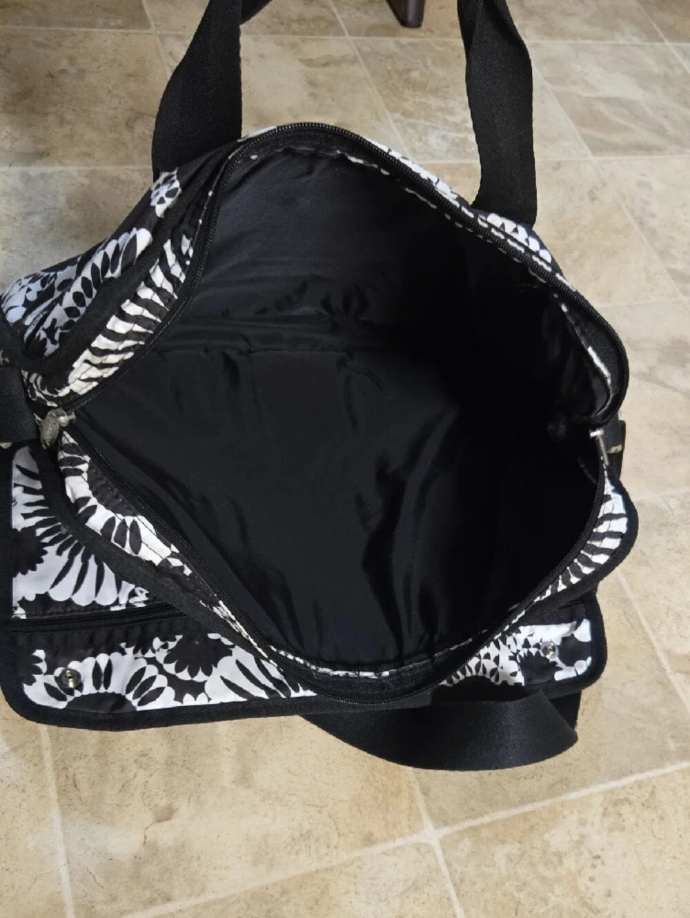 Lesportsac Black & White Floral Laptop Messenger